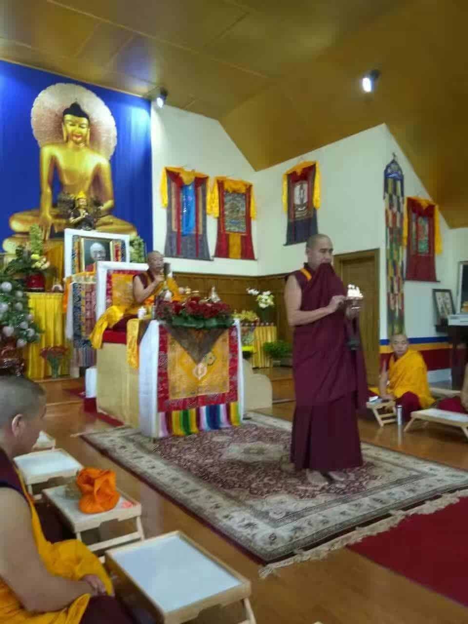 Gosok Rinpoche Toronto 2017-04 005 9067f5bf00a242d886a99806db3231f