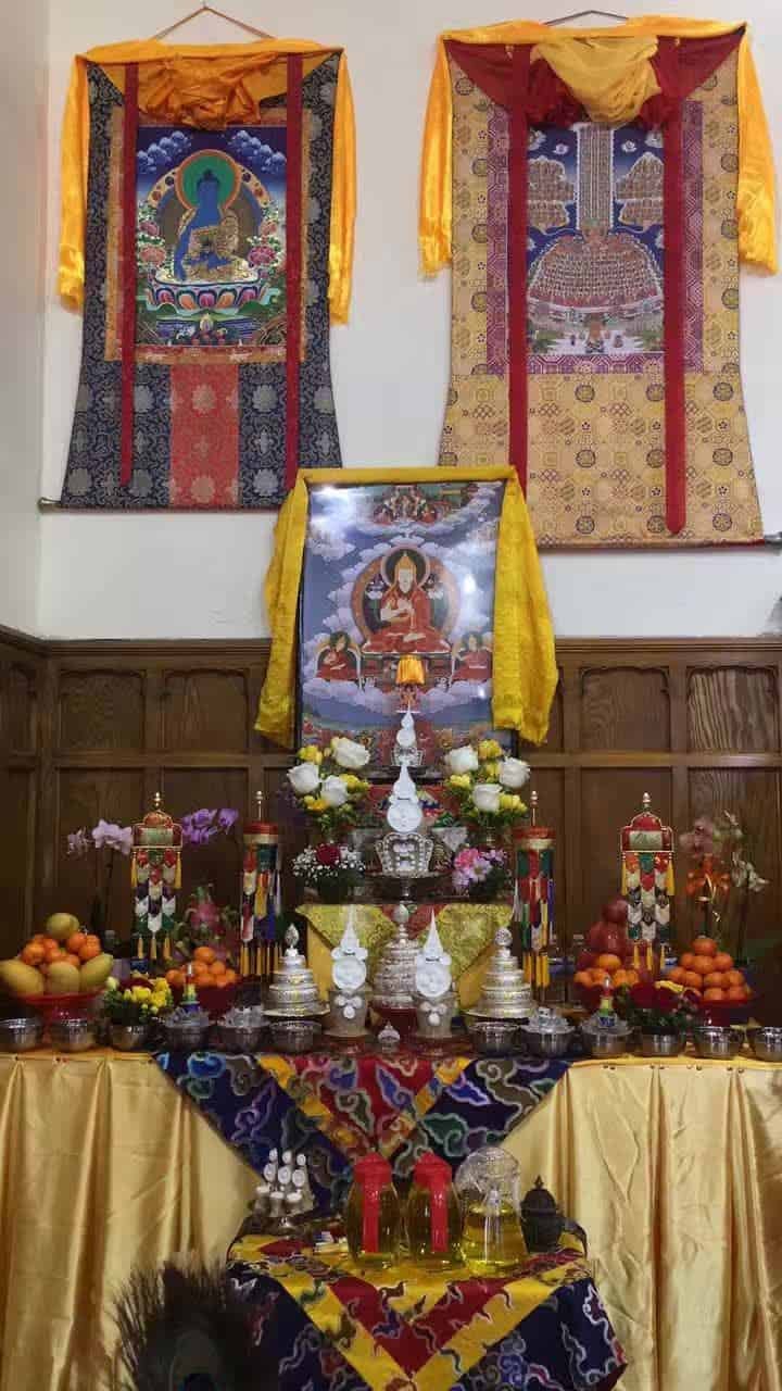 Gosok Rinpoche Toronto 2017-04 005 c46b5eebf5d591935379897277817fc