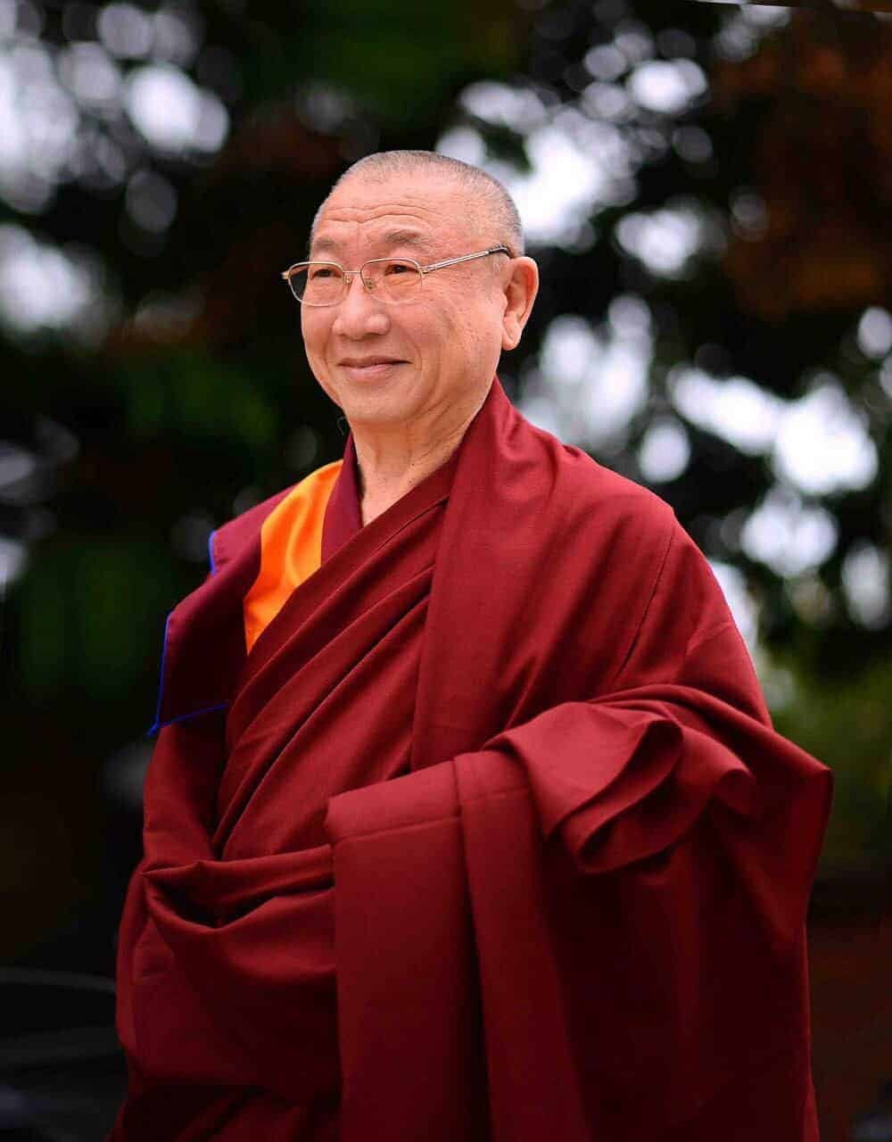 Gosok Rinpoche Vietnam 2017-02-17 b6add0f6f00dada9d10f8ecc6d2d4b7