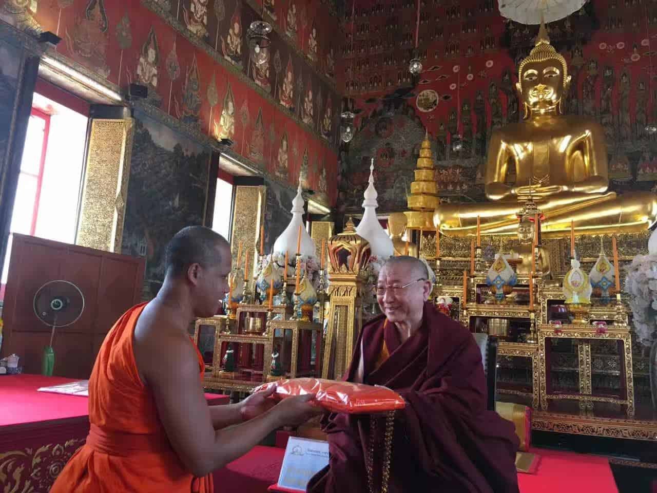 Gosok Rinpoche Thailand 2017 T016 73a648909e88f048d8f13228103b84e