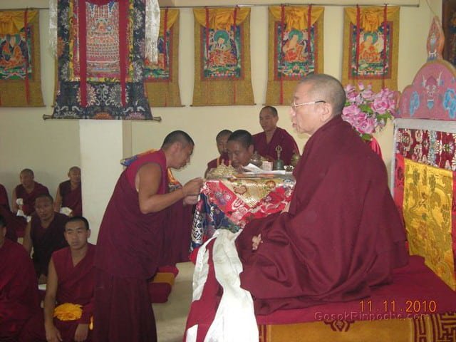 2010-11-11 Gosok Rinpoche in Gosok Ladang 37
