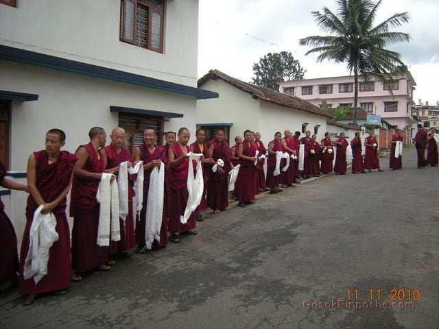 2010-11-11 Gosok Rinpoche in Gosok Ladang 46