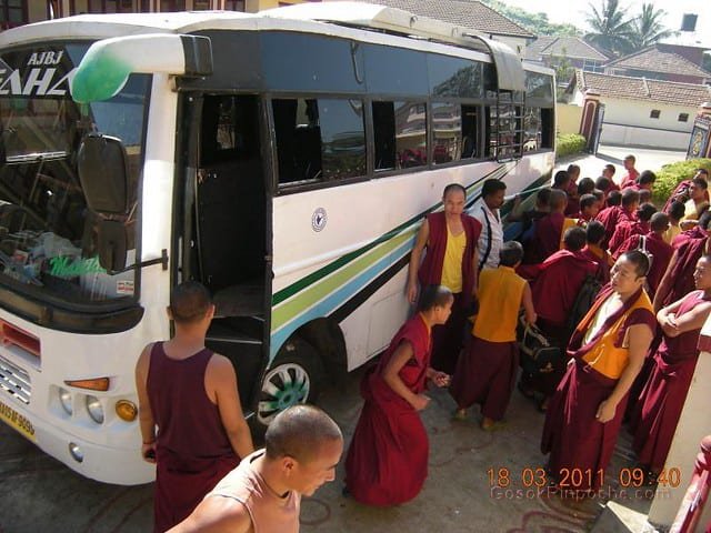 Gosok Ladang 2011-03-18 Arrival of 25 Small monks 5536732139_0355ea0b15_z