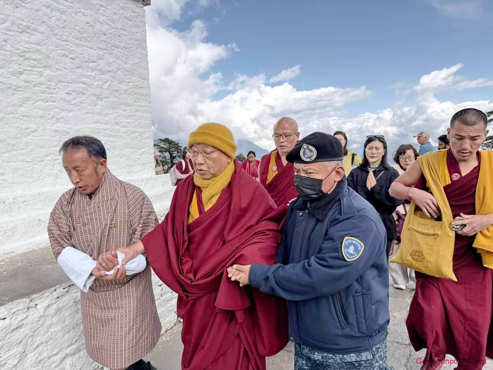 20251109k Gosok Rinpoche in Bhutan 578070021_2887304328128180_5419580657111152837_n